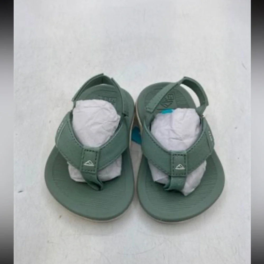 REEF girls Little Santa Ana size 4